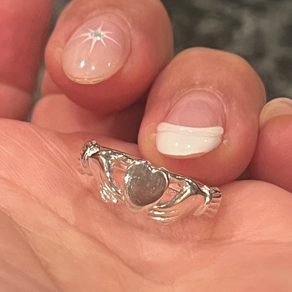 Sterling Silver Fenian Claddagh Ring without Crown - Picture 13 of 15